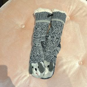 Fluffy Winter cute socks for the home, NWOT